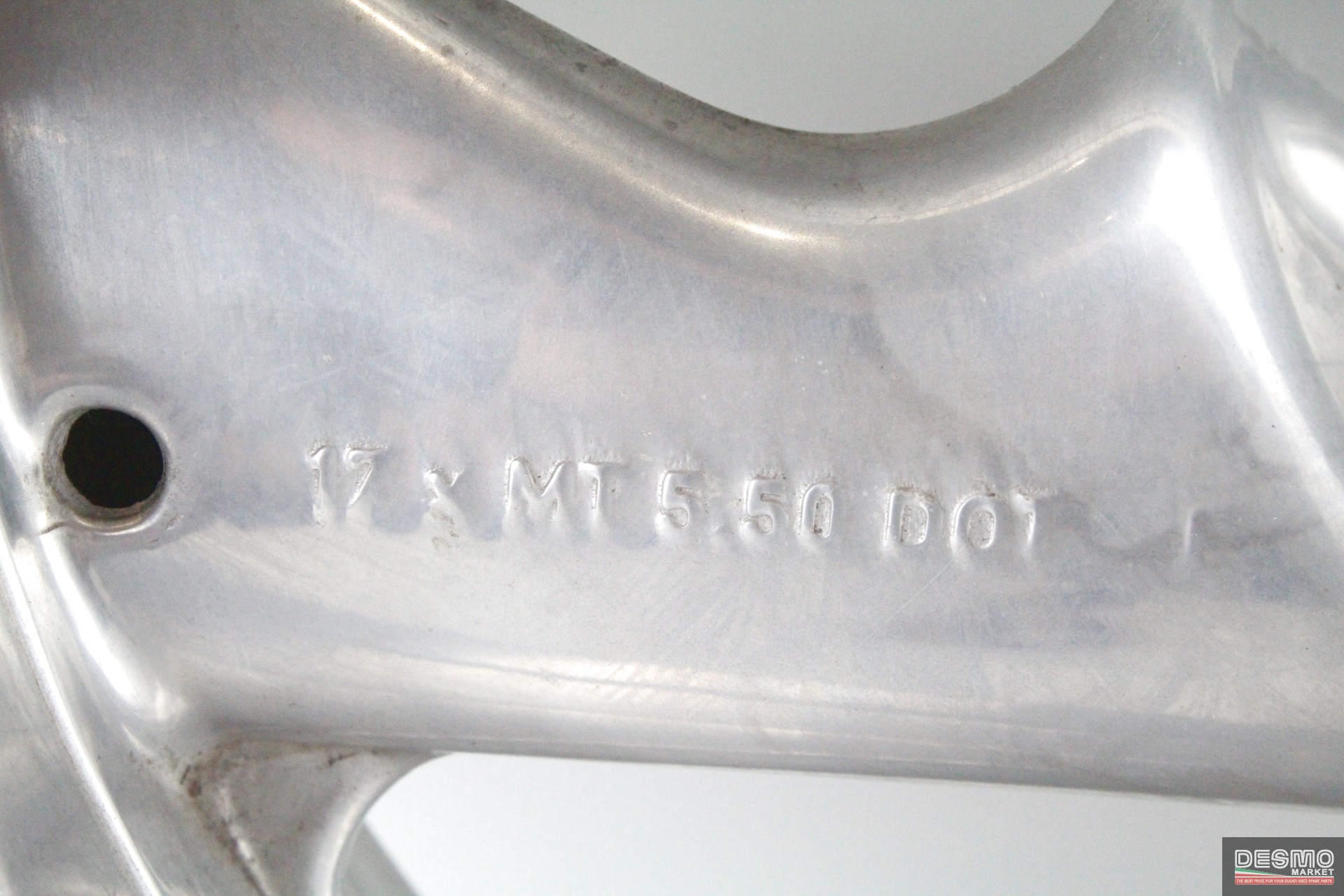 Cerchio ruota  posteriore 3 razze 5,5“ anno 95 Ducati monster 900 750 600  SUPER SPORT 350 600 750 900